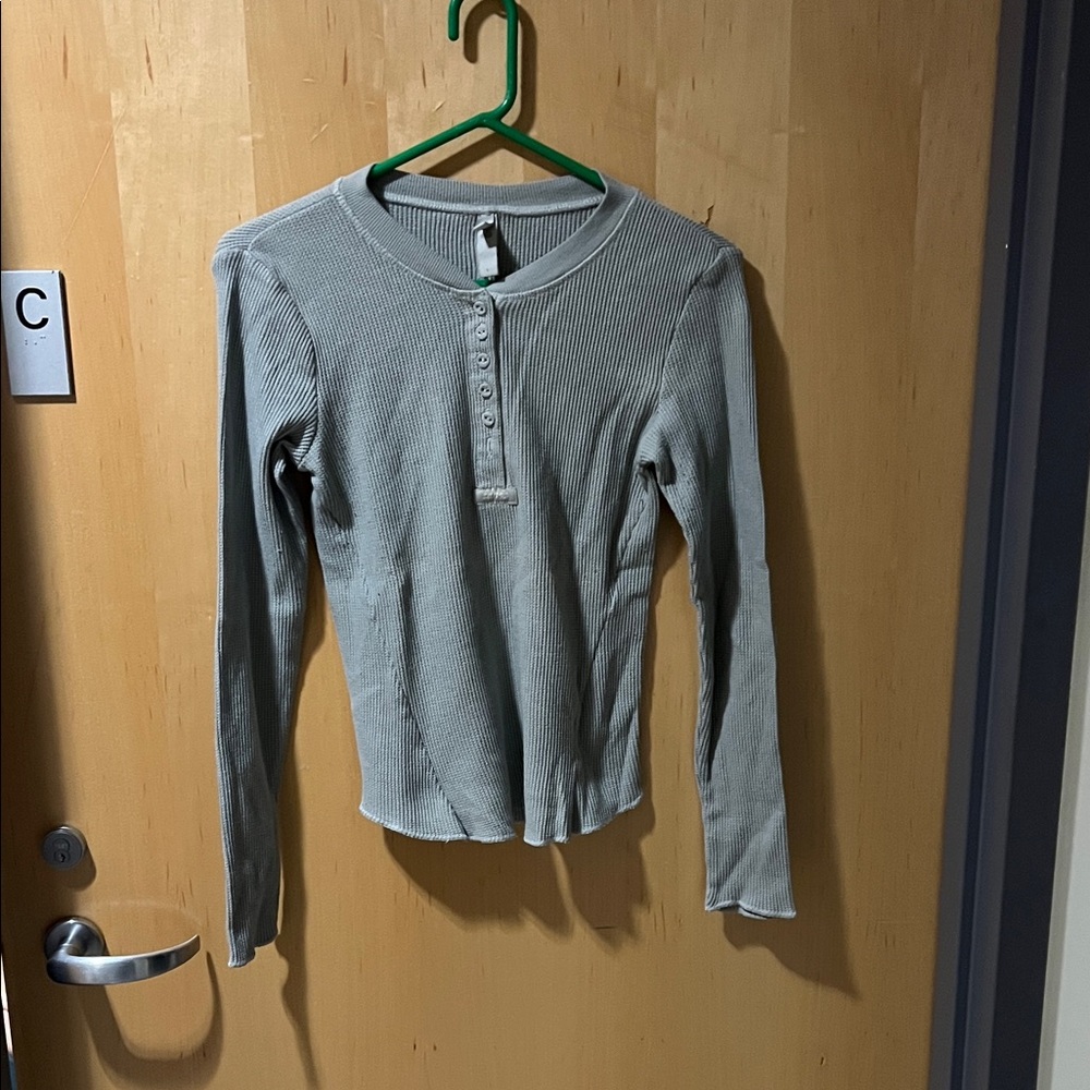 Gray/Green Long Sleeve Skims Top